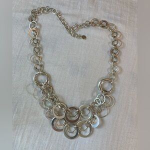 Liz‎ Claiborne Silver Tone Ring Link Bib Necklace